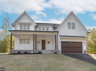 42875 Dusty Ln, Hollywood, MD 20636