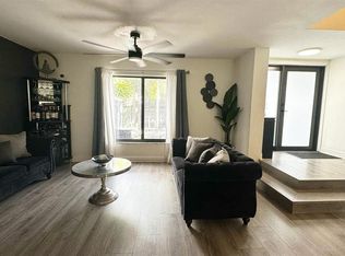 11205 NW 15th St, Pembroke Pines, FL 33026