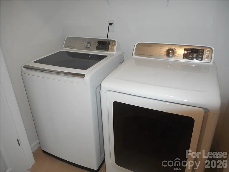 1030 Beatty Woods Dr — Photo 14