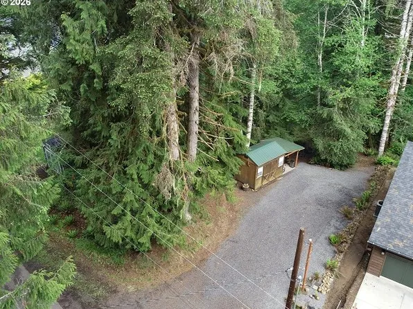 9857 Beach Dr, Birkenfeld, OR 97016