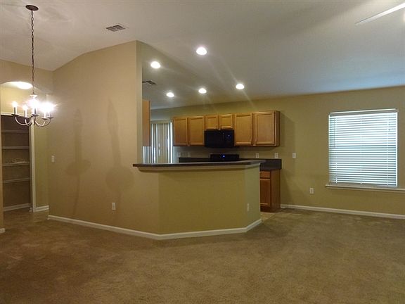 4th image of 12489 Sugarberry Way