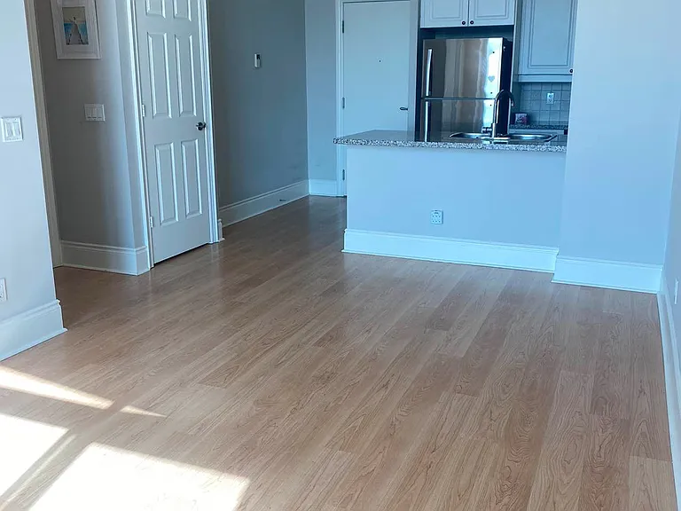 15 Greenview Ave #Penthouse 10 — Photo 4