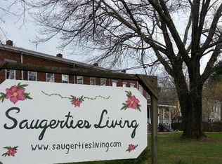 2 Washburn Ter #2B, Saugerties, NY 12477