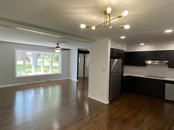 3rd image of 2046 Bonnie Dale Dr