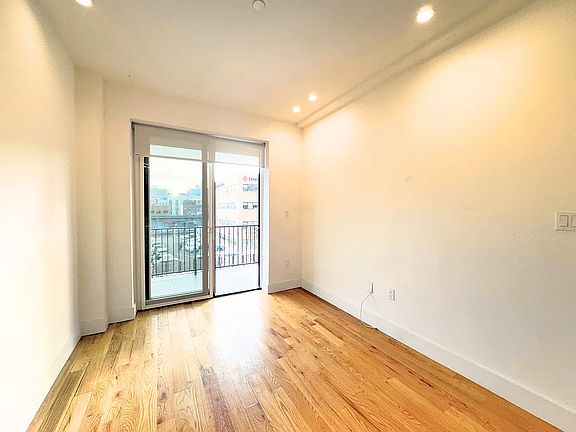 5th image of 516 Herkimer St #3B