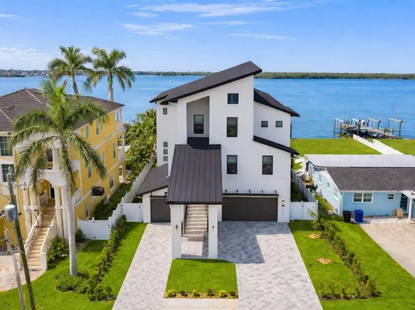 1843 Bayou Grande Blvd NE, Saint Petersburg, FL 33703