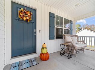 605 N Johnson St, Benson, NC 27504