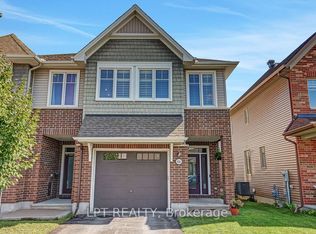 416 Warmstone Dr, Ottawa, ON K2S 0W2