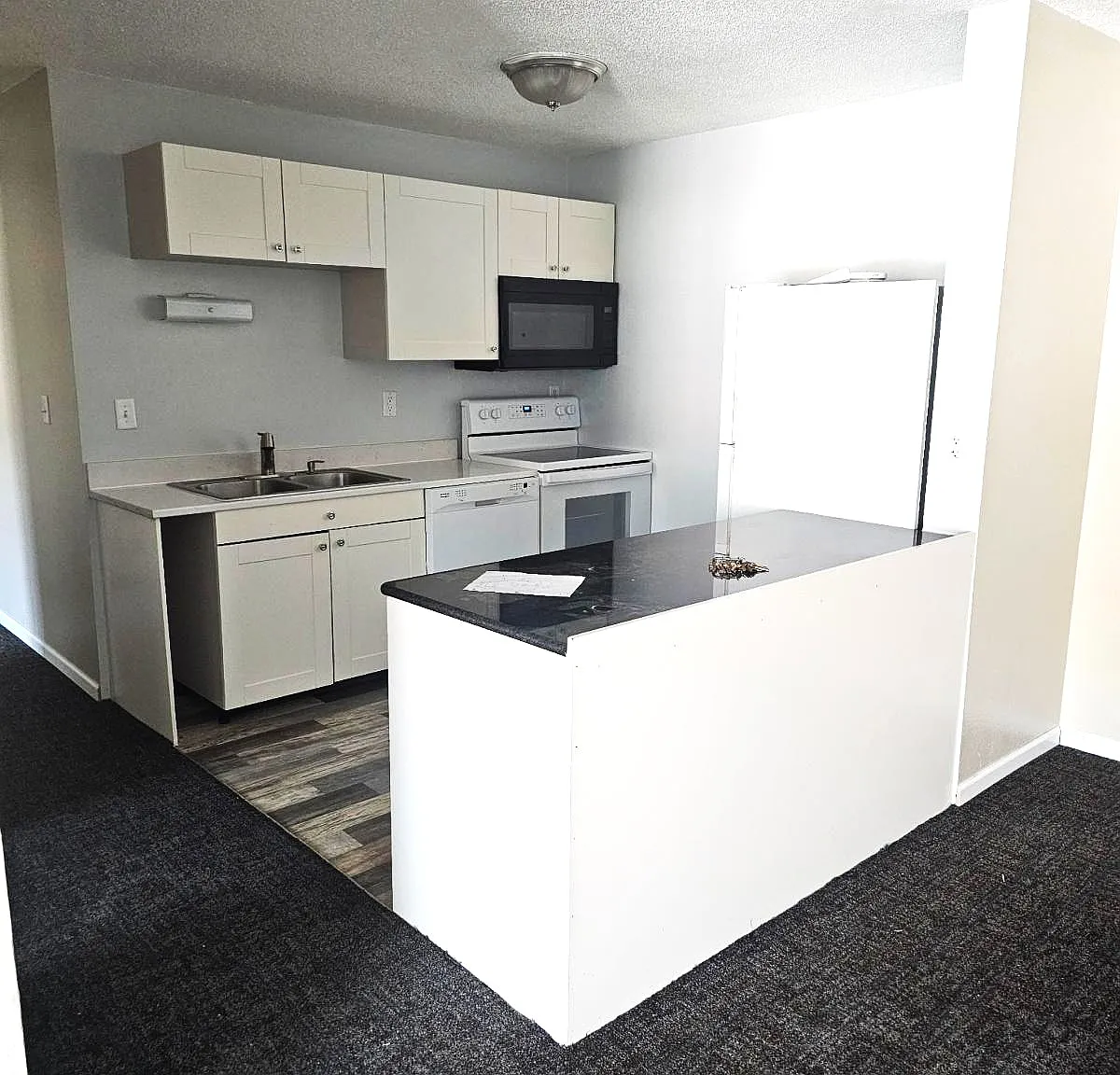 4 bed, $1,360 — Photo 4