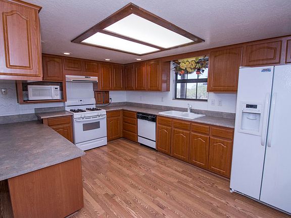 5th image of 2200 S Melpomene Way
