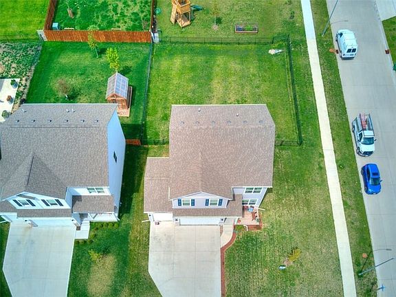 4th image of 3104 NW 29th St