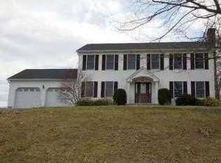 152 Clearwater Cir, Ludlow, MA 01056