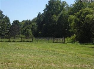 3754 Hemphill Rd, Norton, OH 44203