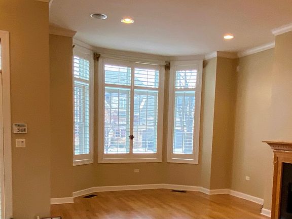 5th image of 203 S Evergreen Ave