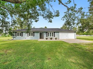 2417 Brookfield Dr, Manhattan, KS 66503