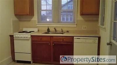 4th image of 5730 Berrien St