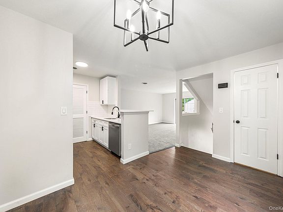 2nd image of 308 Magnolia Court