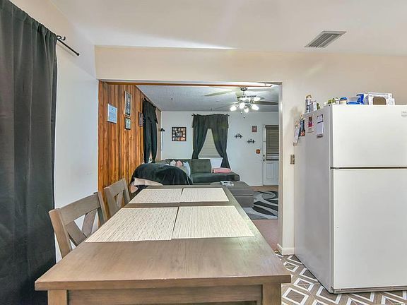 3rd image of 204 Broward Ave APT E