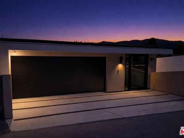 5134 Medina Rd, Woodland Hills, CA 91364