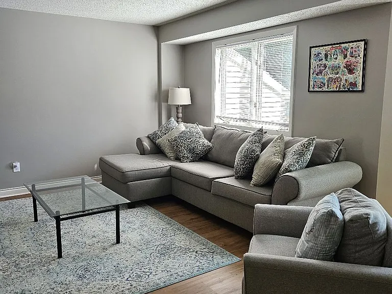 82 Aqueduct Dr — Photo 4