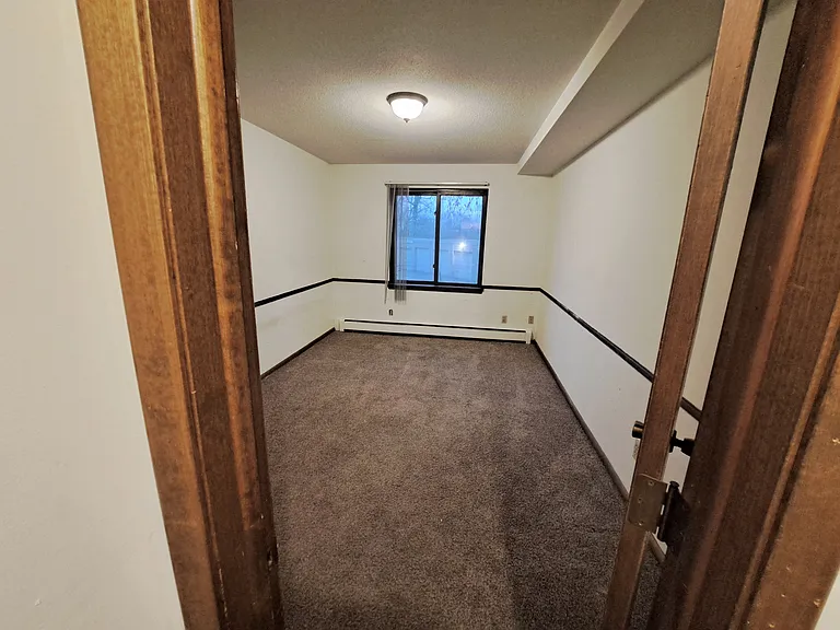 Apache Manor Apartments — Photo 53