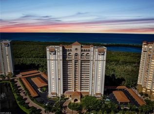 6585 Nicholas Blvd APT 905, Naples, FL 34108