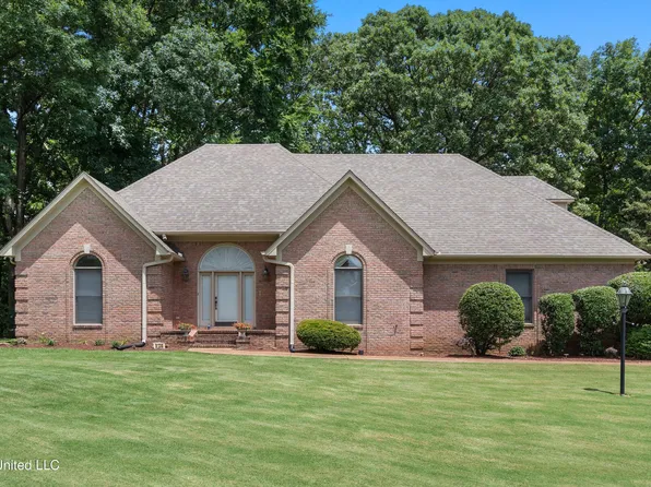 8136 Saddlebrook Cv, Olive Branch, MS 38654