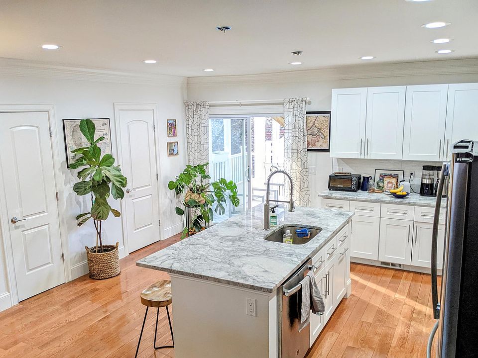 Open concept main floor