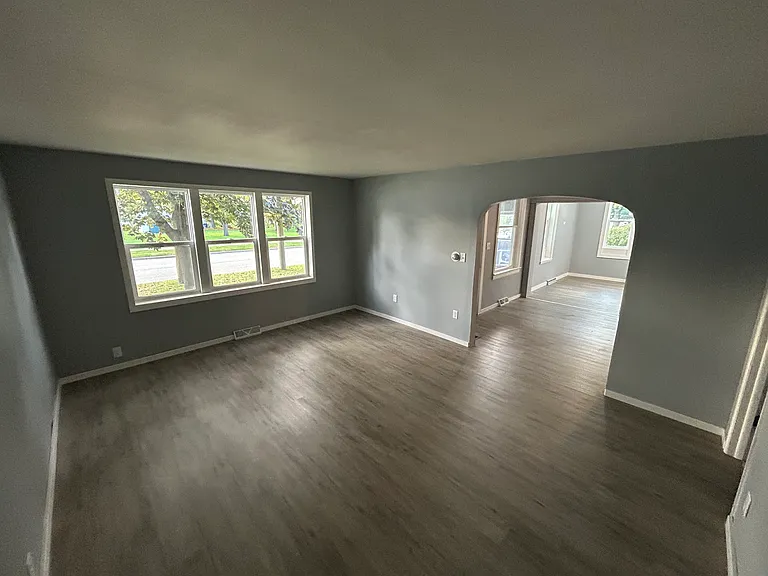1400 Park Ave #1 — Photo 2