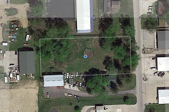 1st image of 216 N 1st St