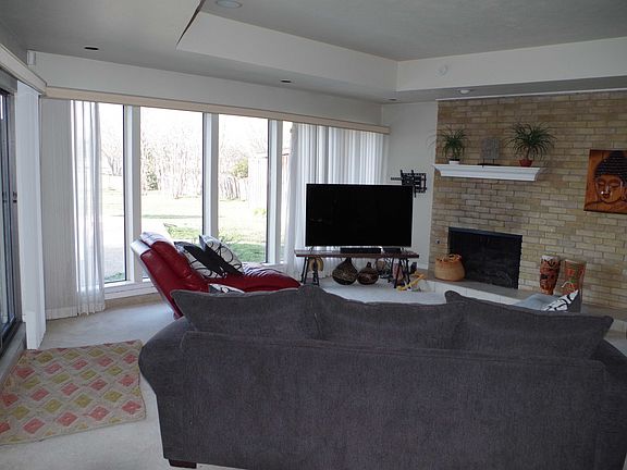 Living Room with Fireplace