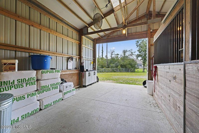 5th image of 281 Lake Road