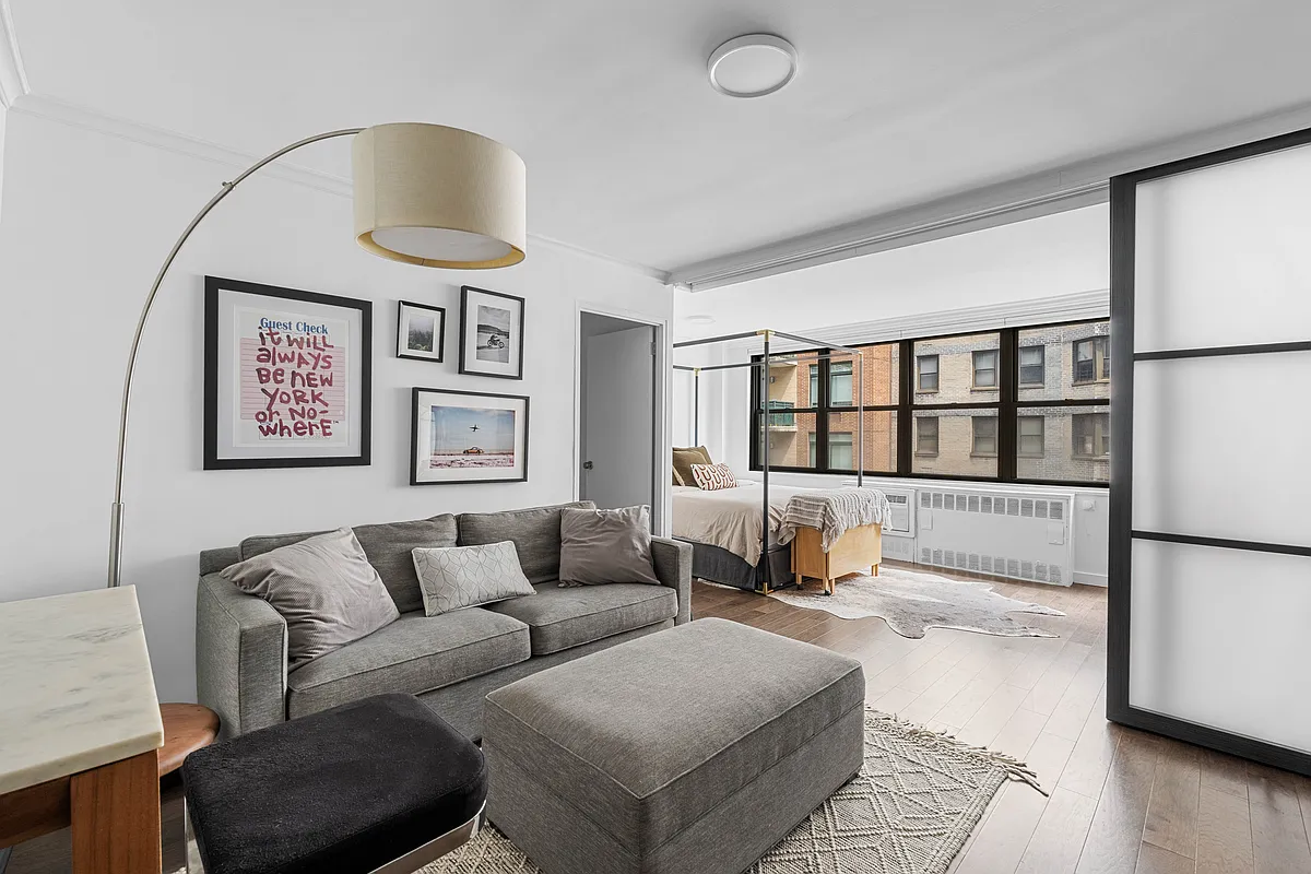 209 East 56th St Unit 10A  