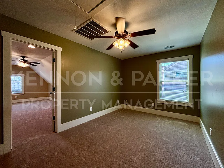 203 Westover St — Photo 15