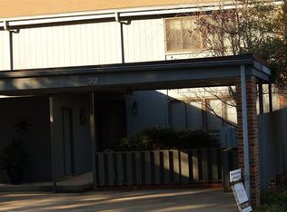 32 Brookside Dr, Oak Ridge, TN 37830