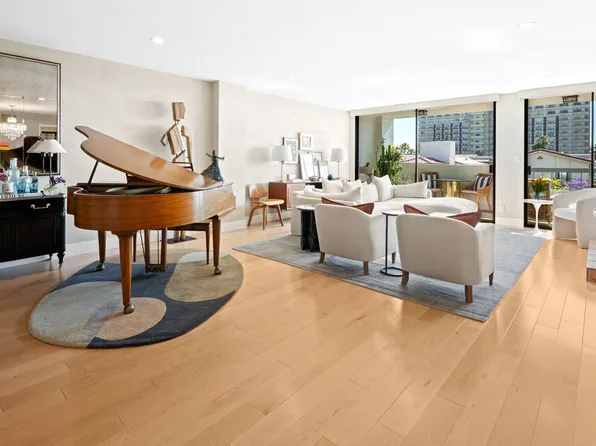 321 N Oakhurst Dr APT 601, Beverly Hills, CA 90210
