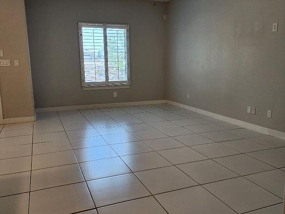 4th image of 7857 Enchanted View Dr