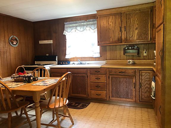 5th image of 305 Highlawn Ave