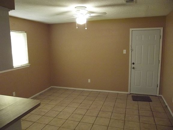 4th image of 6211 Moonglow Dr