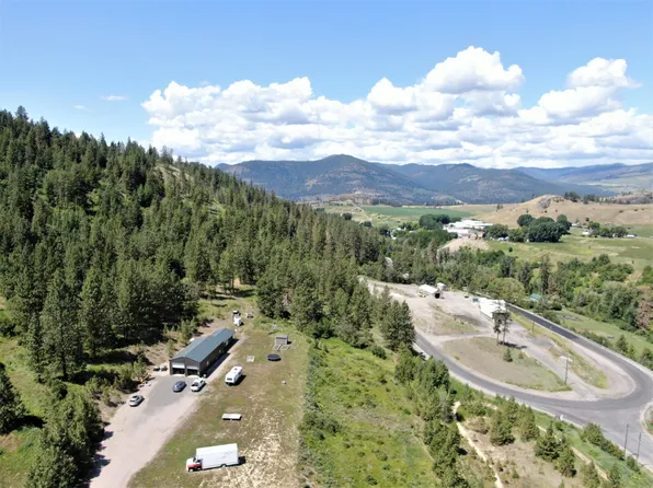 6779 Springdale Hunters Rd, Hunters, WA 99137
