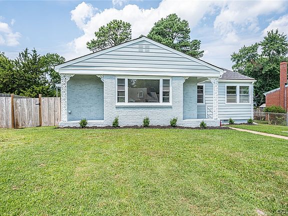 2nd image of 2312 Farrand Dr