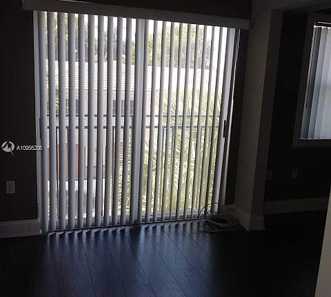 5th image of 2427 Centergate Dr APT 301
