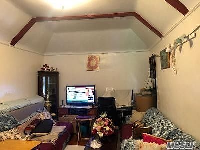 2nd image of 1182 Albany Ave