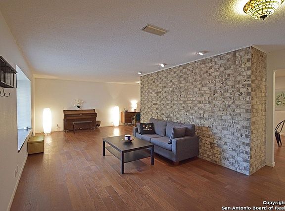 5th image of 5411 Ben Hur St