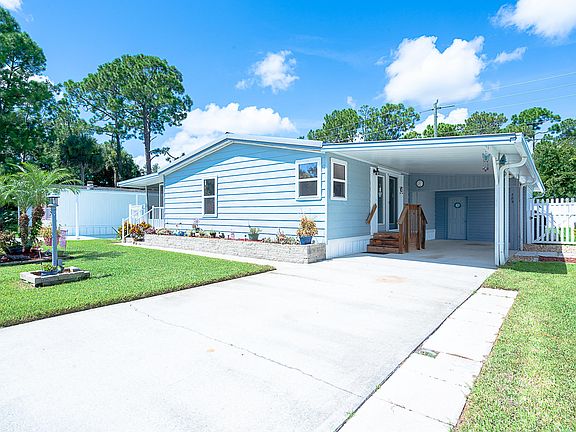 3rd image of 789 Laurel Springs Dr