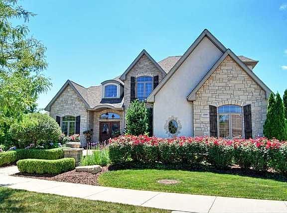 2nd image of 12500 Briarcliffe Dr