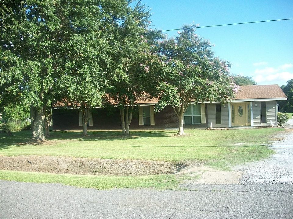 1st image of 2795 Royal Ave