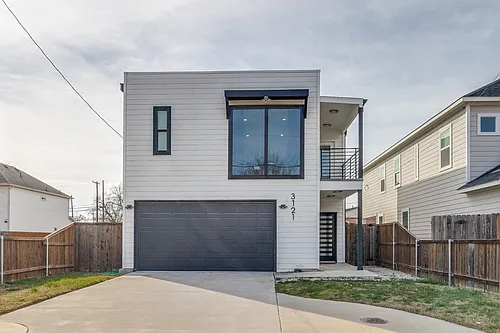 3121 Rutz St Photo 1
