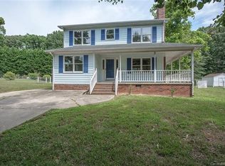 215 Shadowbrook Rd, Mount Holly, NC 28120