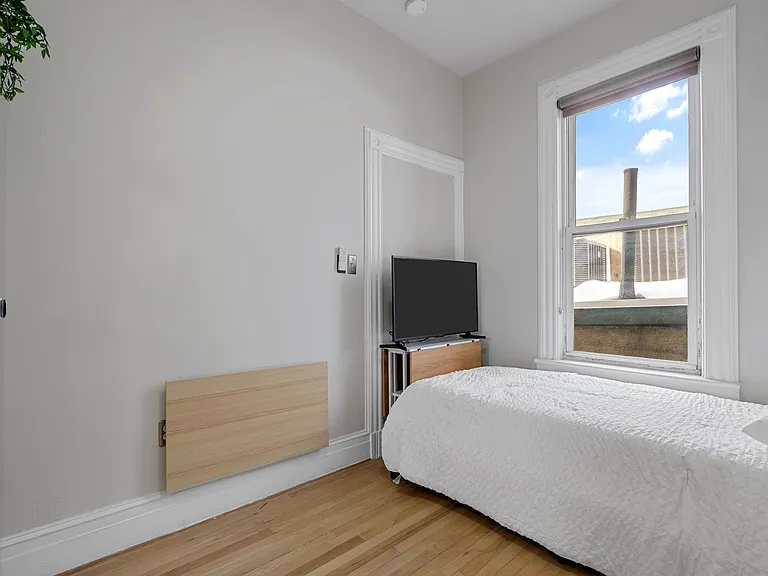155 Bowers St #3 — Photo 9